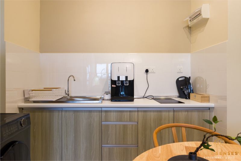 Japandi Premium Studio with Bathtub - room photo 17